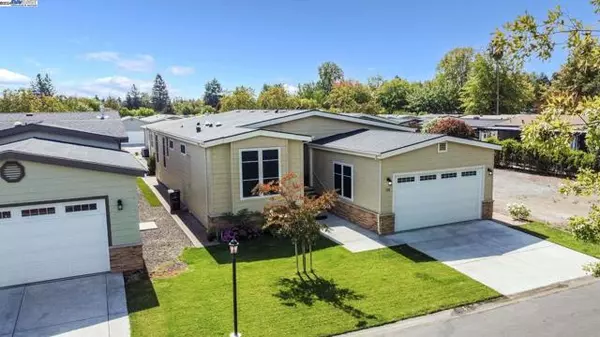 1945 Piner Road, Santa Rosa, CA 95403