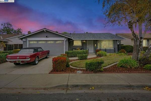 34326 Thornhill Ct, Fremont, CA 94555