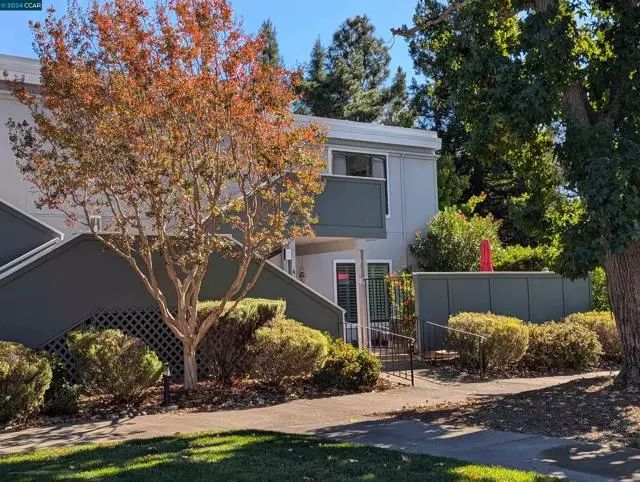 1516 Golden Rain Rd, Walnut Creek, CA 94595