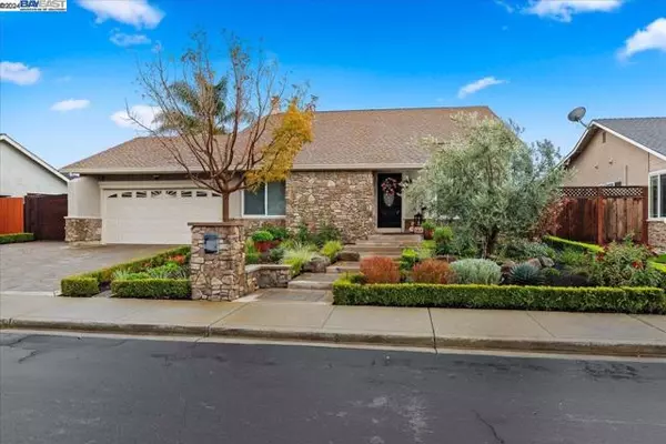 5672 Shorehaven Circle, Livermore, CA 94551