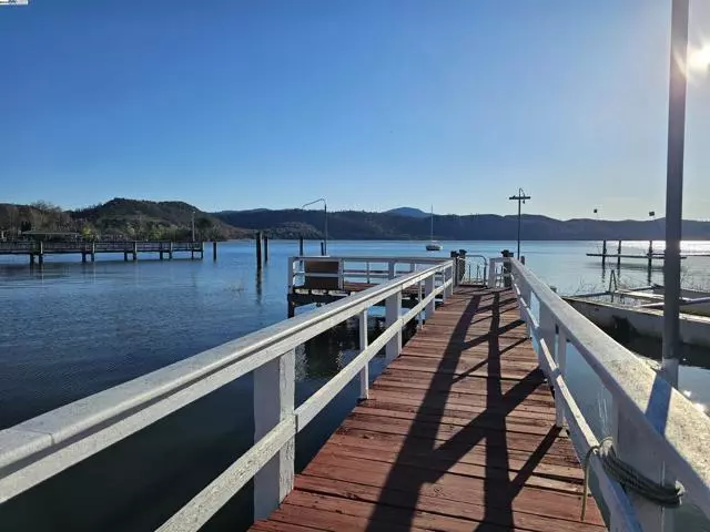 Clearlake, CA 95422,13955 Lakeshore Dr