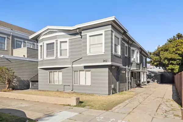 2421 Webb Ave, Alameda, CA 94501