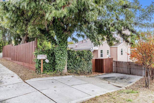 22967 Maud Ave, Hayward, CA 94541