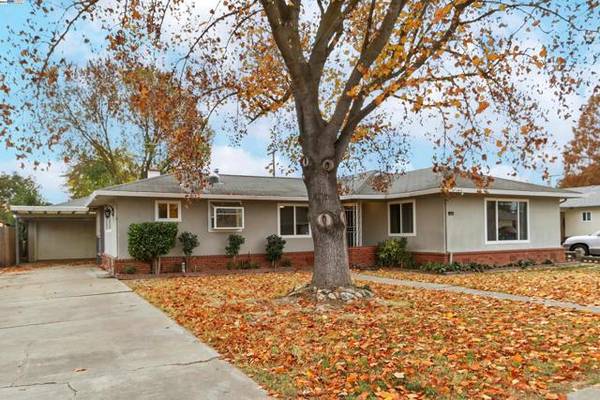 512 York Street, Lodi, CA 95240