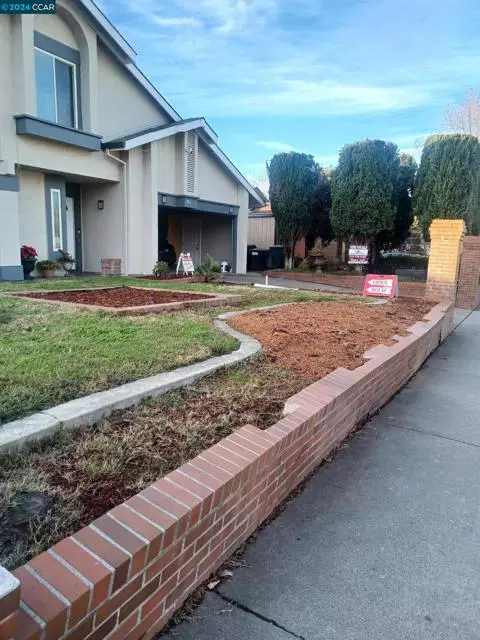 Sacramento, CA 95826,3916 Tillamook Way