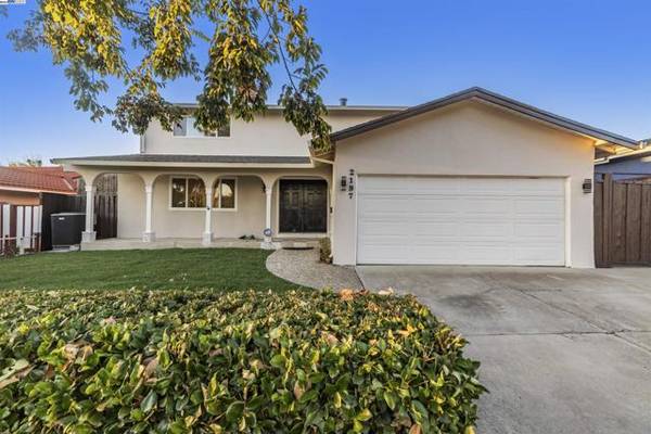 2197 Petersburg Dr, Milpitas, CA 95035