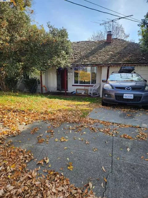 San Leandro, CA 94578,2412 Lyle Ct