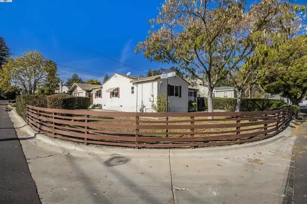 Castro Valley, CA 94546,21153 Tyee Ct