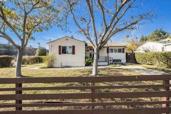 Castro Valley, CA 94546,21153 Tyee Ct