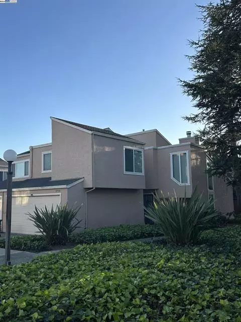 Hayward, CA 94544,27739 Pistachio Ct