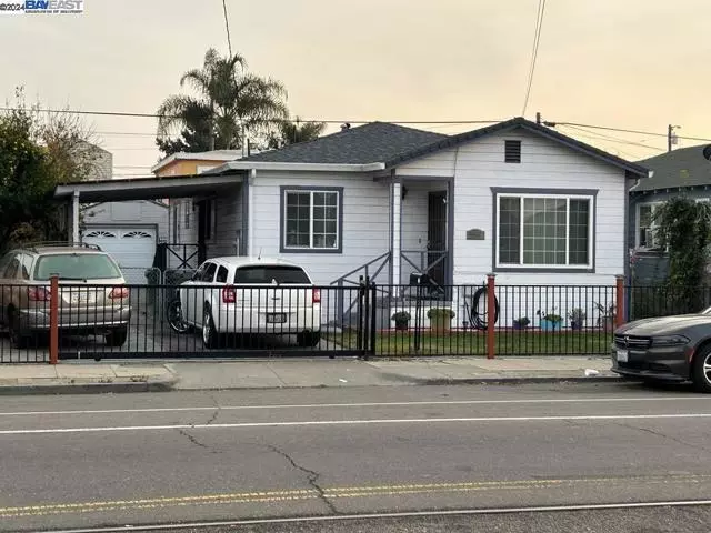 Oakland, CA 94603,1060 105th Ave