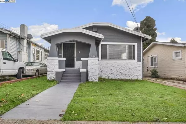 2724 Ritchie St, Oakland, CA 94605