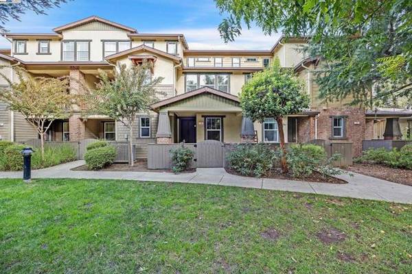 109 El Paseo Cir, Walnut Creek, CA 94597