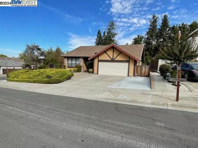 1002 Scorpion Pl, Fremont, CA 94539