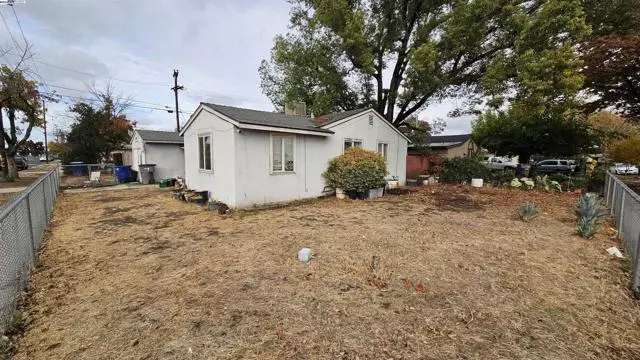 4448 North Fresno St, Fresno, CA 93726