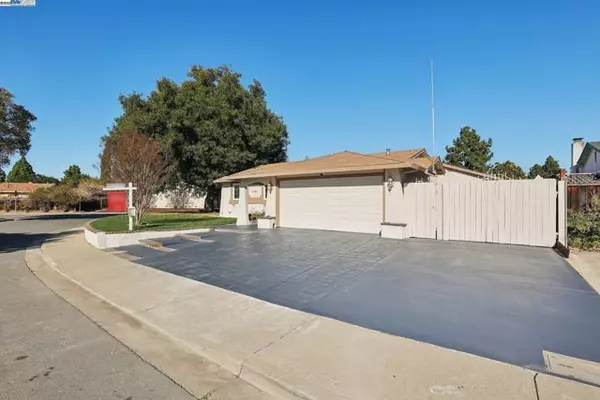 Fremont, CA 94555,34348 Atteridge Ct