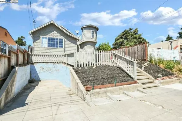 3427 Laguna Ave, Oakland, CA 94602