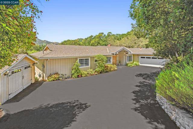 47 Estates Dr, Orinda, CA 94563