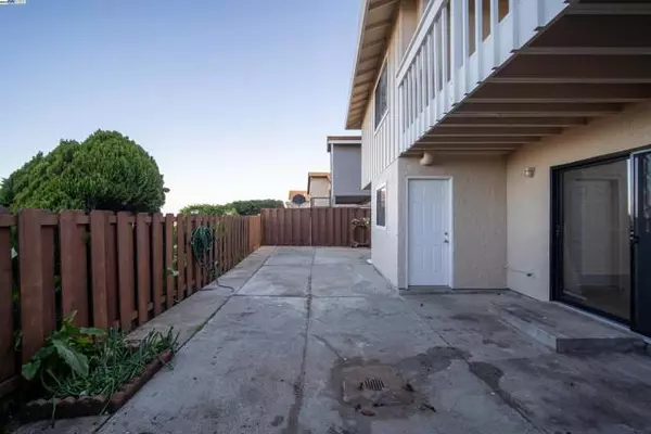 South San Francisco, CA 94080,117 Valleyview Way