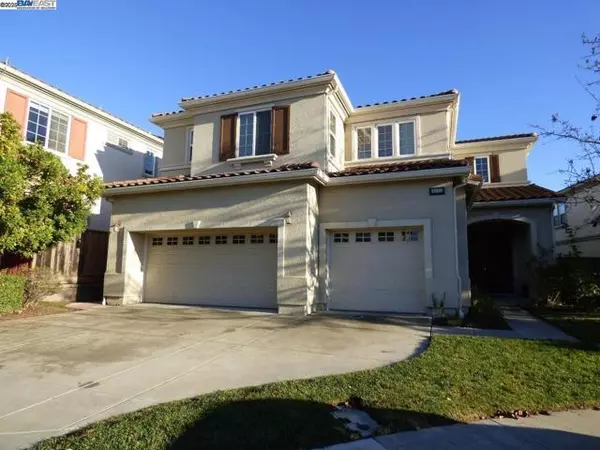 4923 Greyhawk Ct, Dublin, CA 94568