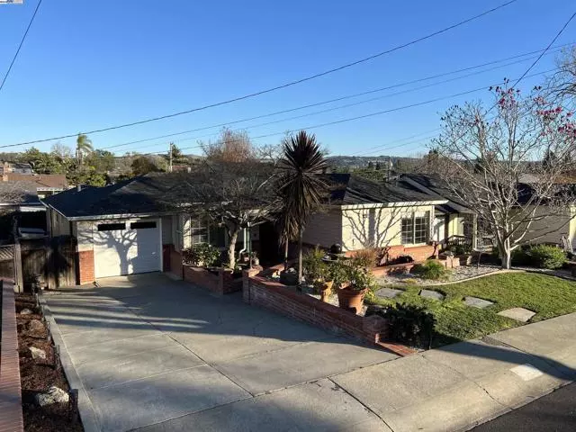 Castro Valley, CA 94546,19170 San Miguel Ave