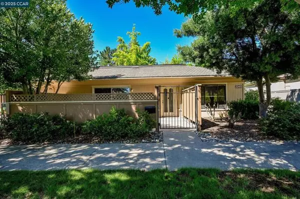 2345 Tice Creek Dr, Walnut Creek, CA 94595