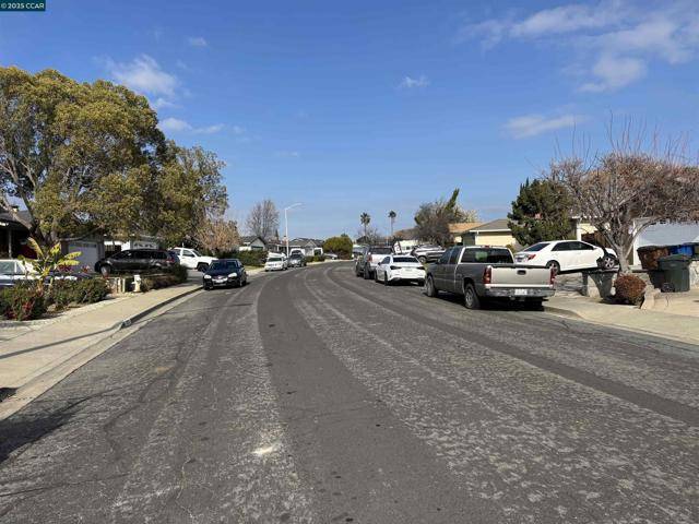 Antioch, CA 94509,2928 El Monte Way