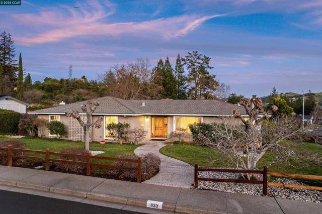 833 Camino Ricardo,  Moraga,  CA 94556