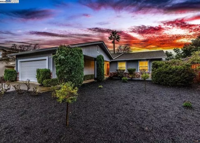 7878 Turquoise St, Dublin, CA 94568