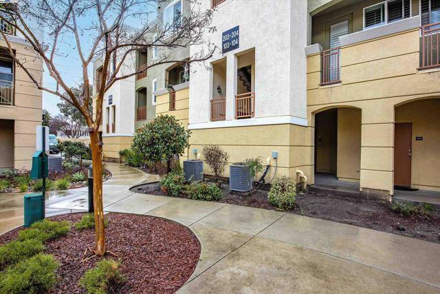 San Ramon, CA 94583,4720 Norris Canyon Rd