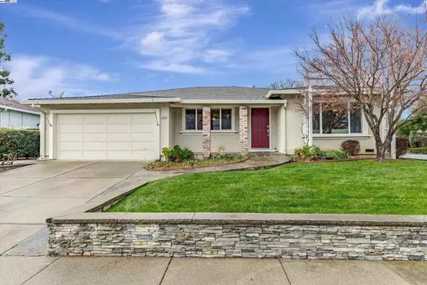 7195 Harvard Pl, Gilroy, CA 95020