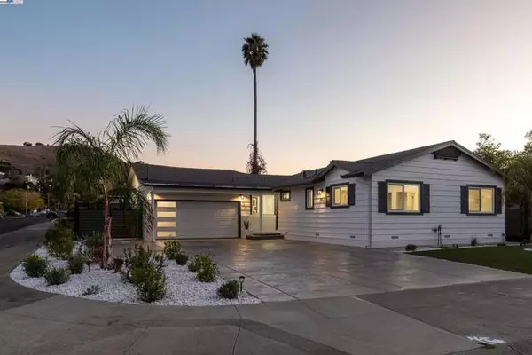 45 Ebbtide Psge,  Corte Madera,  CA 94925
