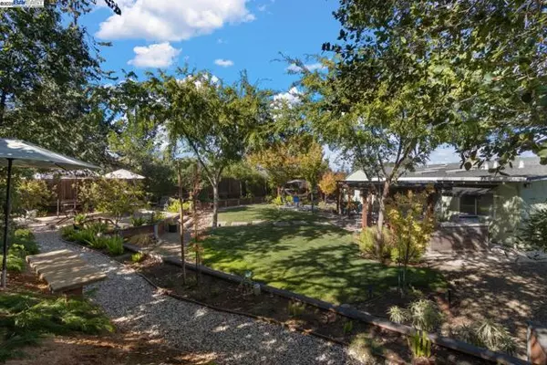 1835 Cairo St, Livermore, CA 94550