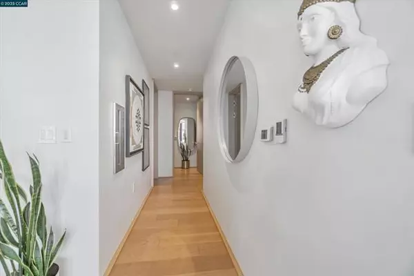 1 Steuart Ln, San Francisco, CA 94105