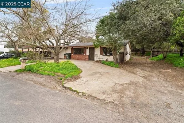 Martinez, CA 94553,22 Alan Way