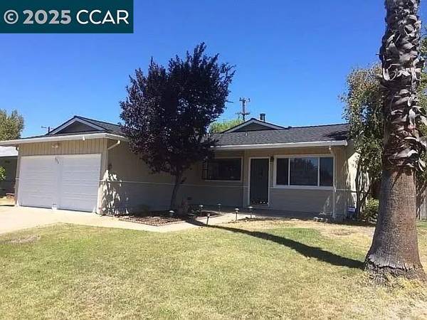 956 Chalet Dr, Concord, CA 94518