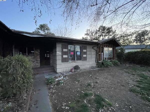 7800 Mayan Ct, Dublin, CA 94568