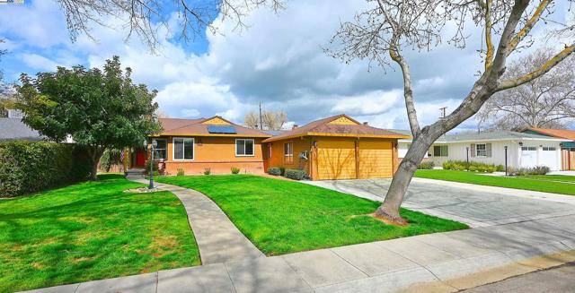 435 Hollywood Avenue, Tracy, CA 95376