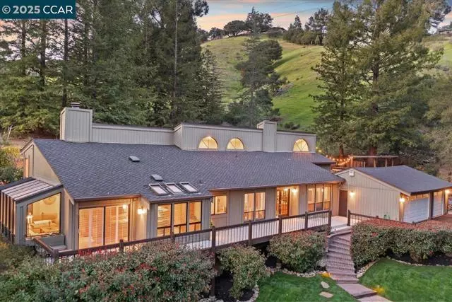 Orinda, CA 94563,12 Lost Valley Dr