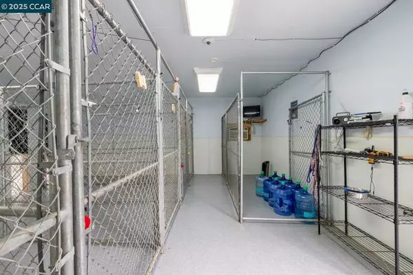Windsor, CA 95492,7050 Starr Rd
