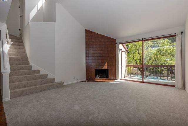 25912 Hayward Blvd, Hayward, CA 94542