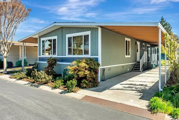 Hayward, CA 94544,29270 Sandburg Way