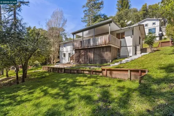 Orinda, CA 94563,34 Las Palomas