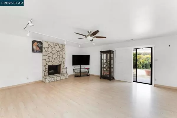 Stockton, CA 95209,8715 Eastwood Ct