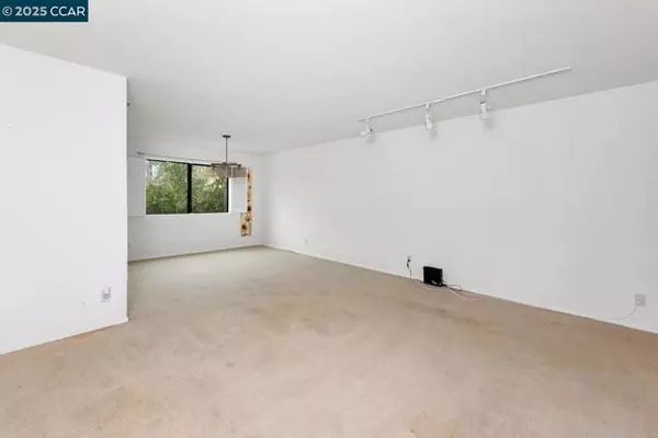 Stockton, CA 95209,8715 Eastwood Ct