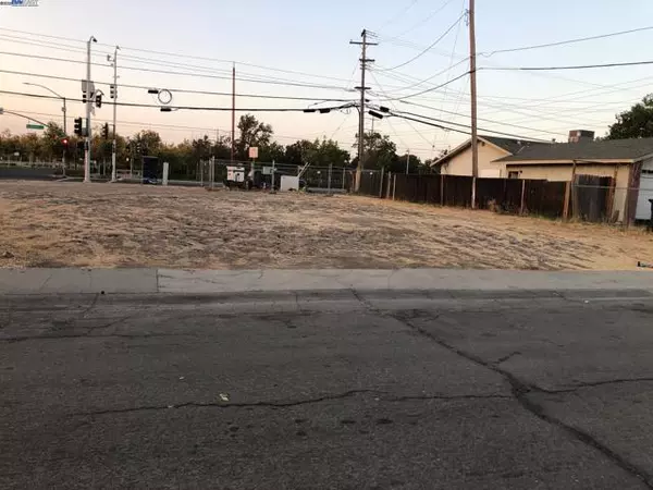 Sacramento, CA 95832,3361 Jola Circle