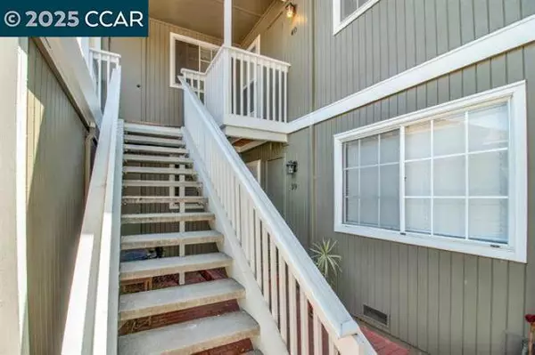 Benicia, CA 94510,565 Lori Dr