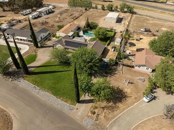 Tracy, CA 95377,7737 Stearman Rd