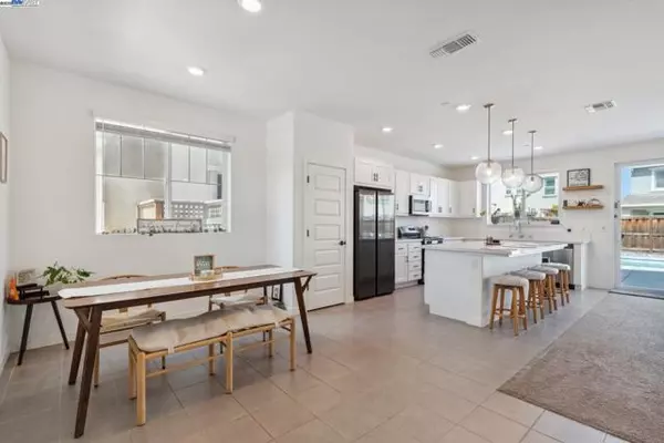 Lathrop, CA 95330,17451 Graceada Ln