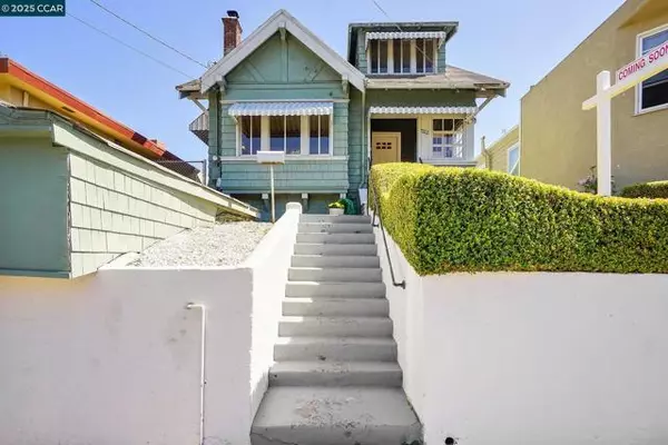 Berkeley, CA 94702,1322 Virginia Street